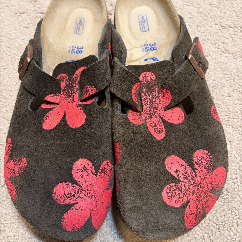 Birkenstock Brown and Red Floral Suede Clogs Hand Stamped The Great. - Picture 4 of 4